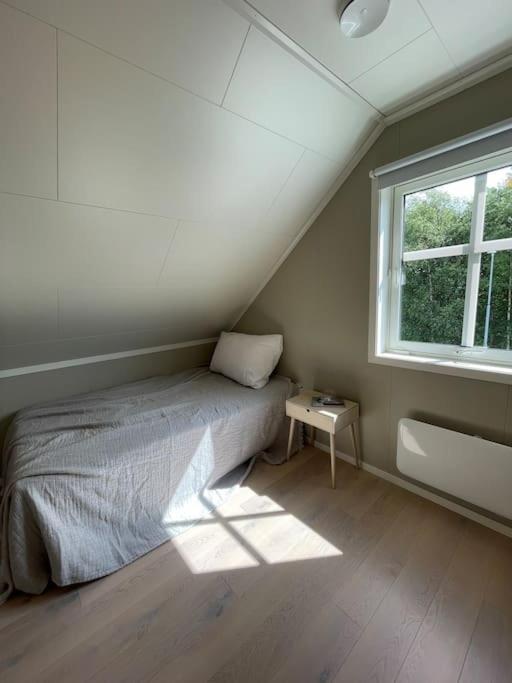 Villa House With 5 Bedrooms, 2 Bathrooms, Available For Onss Stavanger
