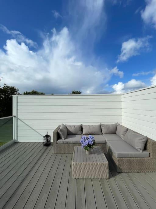 House With 5 Bedrooms, 2 Bathrooms, Available For Onss Villa Stavanger