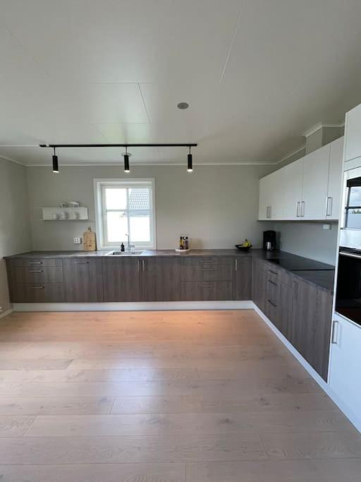 House With 5 Bedrooms, 2 Bathrooms, Available For Onss Stavanger