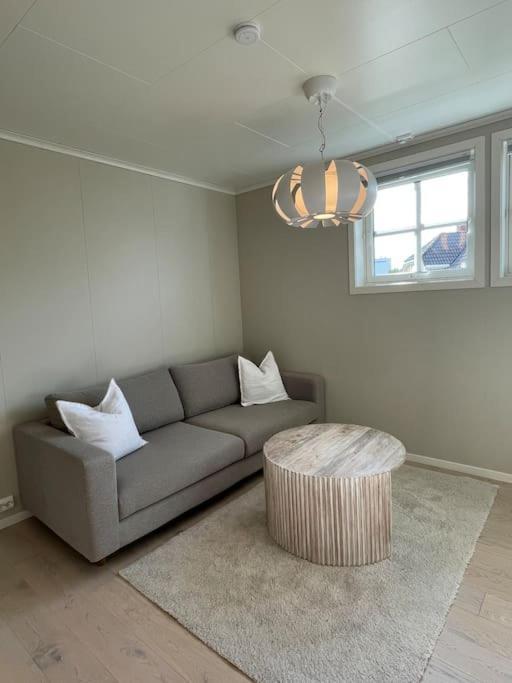 House With 5 Bedrooms, 2 Bathrooms, Available For Onss Stavanger
