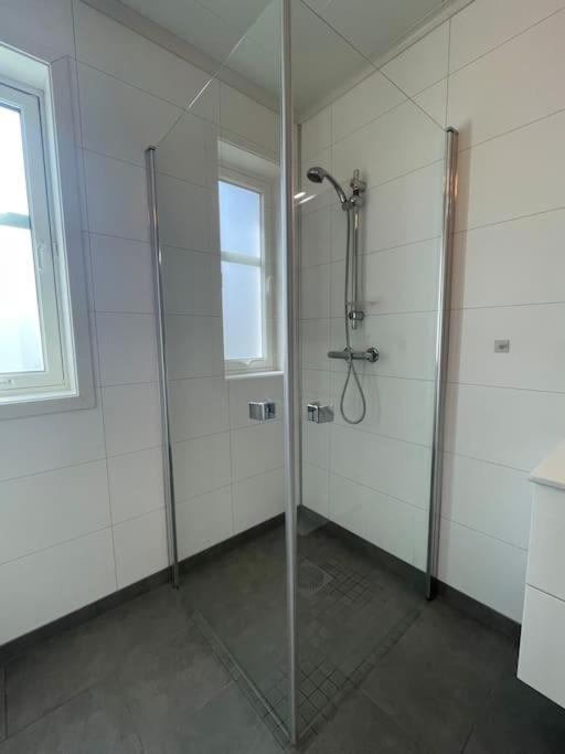 House With 5 Bedrooms, 2 Bathrooms, Available For Onss * Stavanger